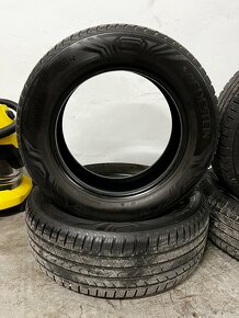 Celoročne pneumatiky 225/60 r17 Vredestein - 2