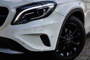 Mercedes-Benz GLA 200 d A/T - 2