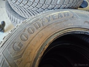 Zimne pneumatiky 235/65 r16c good year - 2