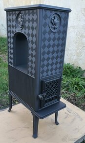 Liatinové kachle Jotul F 606  čierný lak - 2