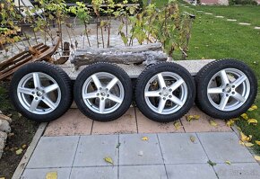 Zimnú sadu GoodYear UltraGrip 9+ 205/60 R16 92H - 2