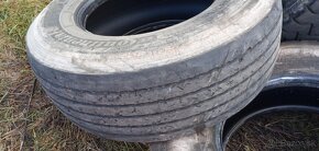 Predám pneumatiku 385/65R22,5 - 2