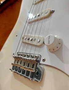 JV squier by Fender stratocaster MIJ - vintage 1983 - 2