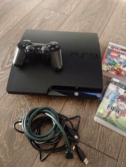 PS3 Slim + hry - 2