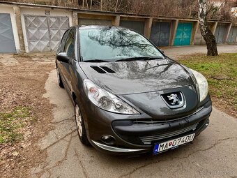 Predam Peugeot 206 + - 2