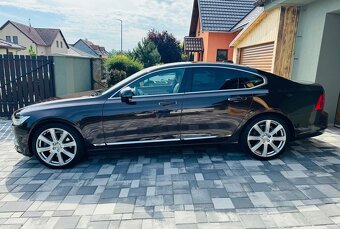 Volvo S90 - 2