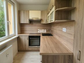 KURSKÁ: Krásny 4 izbový byt  85m2, loggia.  85 m² . KR - 2