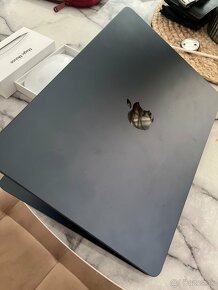 MacBook Air 13-palcový, M3, 2024 - 2