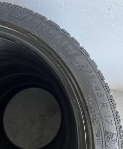 225/45 R17 Zimne Michelin Top stav - 2