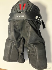 Hokejove Nohavice CCM JetSpeed S Junior - 2