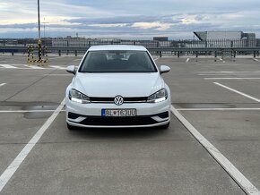 VW Golf 2019 SK auto, 1.majitel  48tis km, 63kW 1.0 TSI - 2