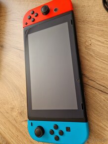 Predám Nintendo Switch - 2