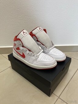 Air Jordan 1 Mid SE Dune Red - veľkosť 44 - 2