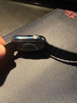 Apple Watch Series 8 (45mm) - 2