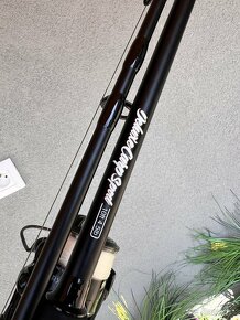 Delphin armada nx 10ft v 2,5lb +navi a spod giant fishing - 2