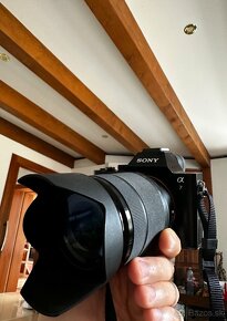 Sony A7 Set + Sony FE 3.5-5.6/28-70 - 2