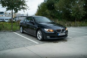 BMW e92 330i - 2