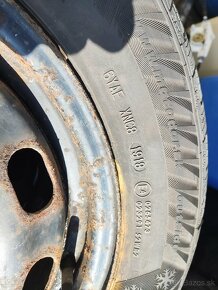 Predám zimné pneu 195/65 R15 na diskoch 5x100 - 2