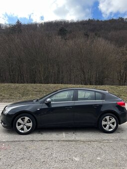 CHEVROLET CRUZE 2,0  VCDI 120 kw - 2