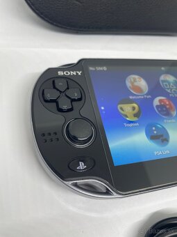 PS VITA Oled PCH1104 wifi+3G SIM - 2