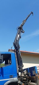 predám iveco z hydraulickou rukou. - 2