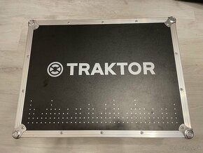 Traktor Kontrol S4 MKII - 2