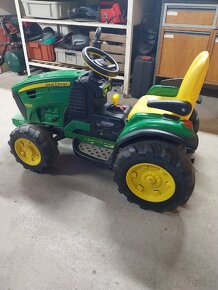 Predám elektrický traktor Jonh Deere - 2