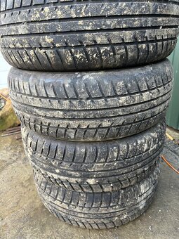 Tomket 215/60 r16 - 2