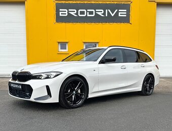 BMW 330i Touring M Sport 180kW 2023 benzín automat DPH - 2