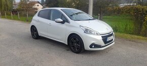 Peugeot 208, 100% stav, automat - 2