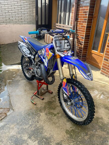 Yamaha YZ125 - 2