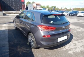 Hyundai i30 Business 2018 1.6CRDi 110k,navigácia-odpočet DPH - 2