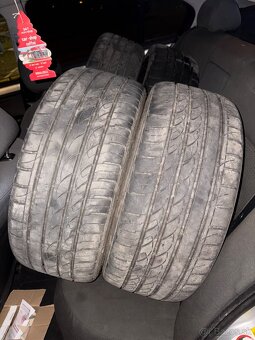 Predám pneu 215/40 r17 - 2