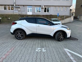 Toyota C-HR  2.0 GR Sport Hybrid Dynamic Force - 2