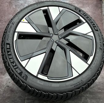 Zimní nová originální sada Volvo EX30 245/40R20 99W - 2