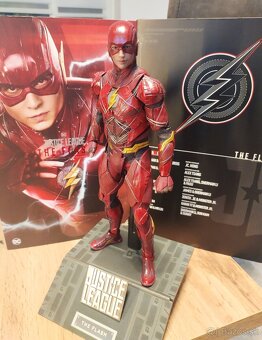 Sběratelská figurka Flash Justice League Hot toys - 2