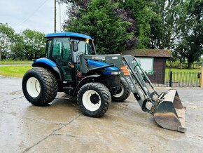 New holland TD90 / 2005 traktor s nakladacom - 2