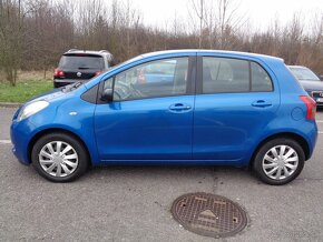 TOYOTA YARIS 1.3 VVT-I BASE COOL - 2