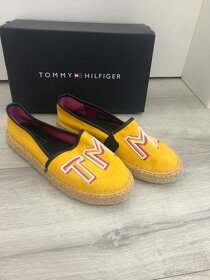 Tommy Hilfiger topánky - 2