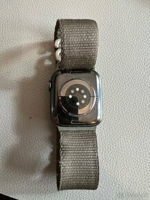 Apple Watch Series 7 Cellular GPS, 41mm, zelená farba, 32GB - 2