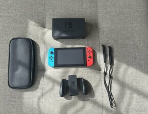 Nintendo Switch V2 - 2