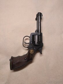 Sportovy revolver RG 12 - 2