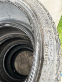 Zimné pneumatiky 255/35 r20 - 2