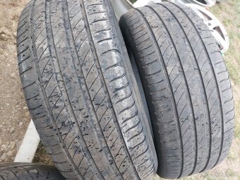 Pneu 205/55 R16 - 2