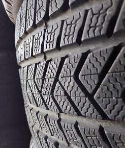 Zimne pneu Pirelli Scorpion W. 325/40R22 114V XL - 2