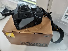 Nikon D3200 telo - 2