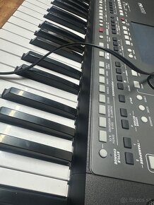 Korg Pa 600 - 2