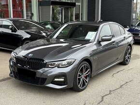 BMW 330e - 2