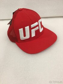 Predám šiltačku UFC univerzálna veľkosť - 2