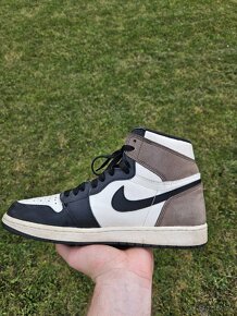 Nike Air Jordan 1 High Dark Mocha - 2